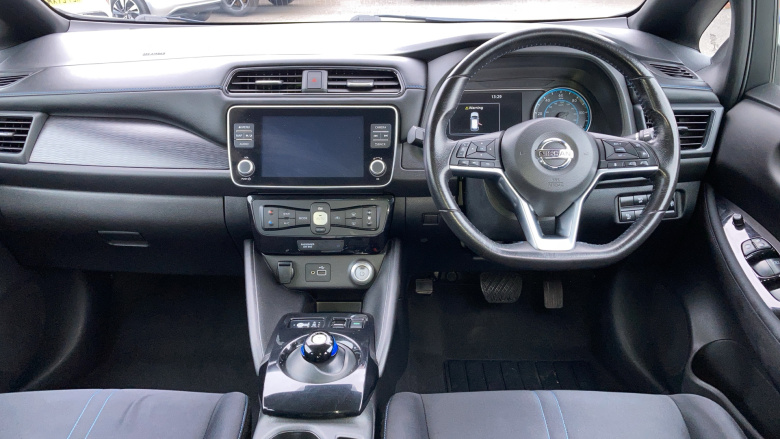Nissan LEAF 110kW Acenta 40kWh 5dr Auto Electric Hatchback